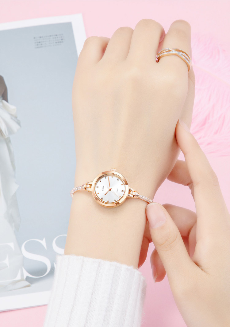 SKMEI 1805 Stylish Bracelet Watch For Women - Image 3
